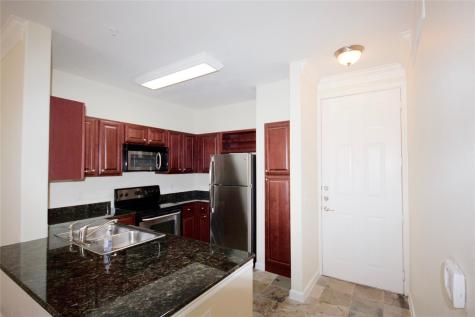 7575 Kirby Drive 3303 Houston TX 77030
