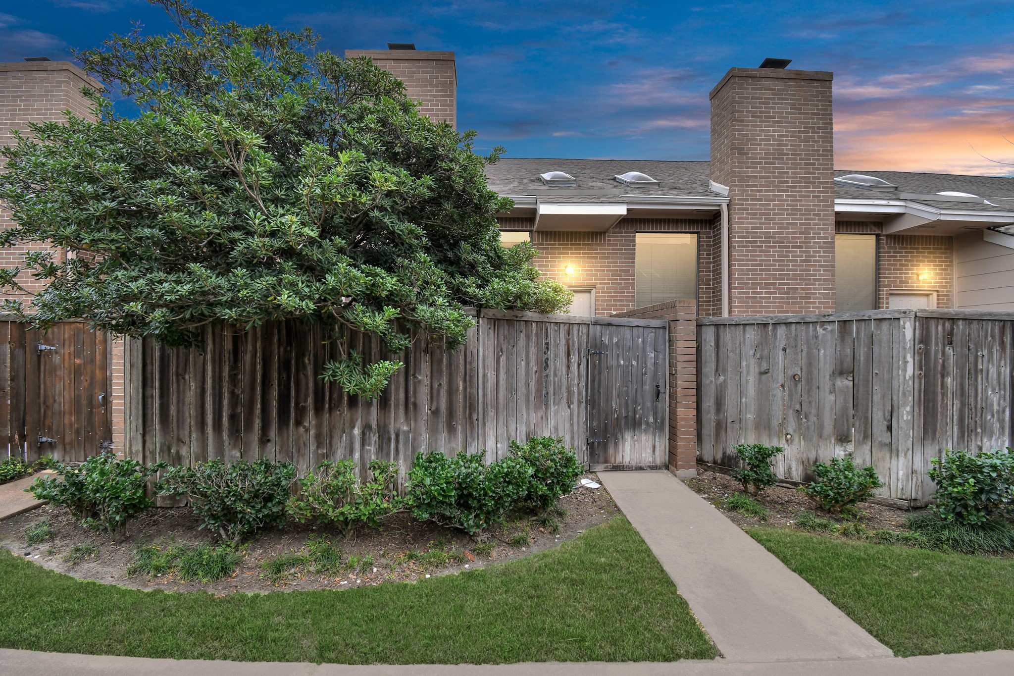 13872 Hollowgreen Drive Houston TX 77082