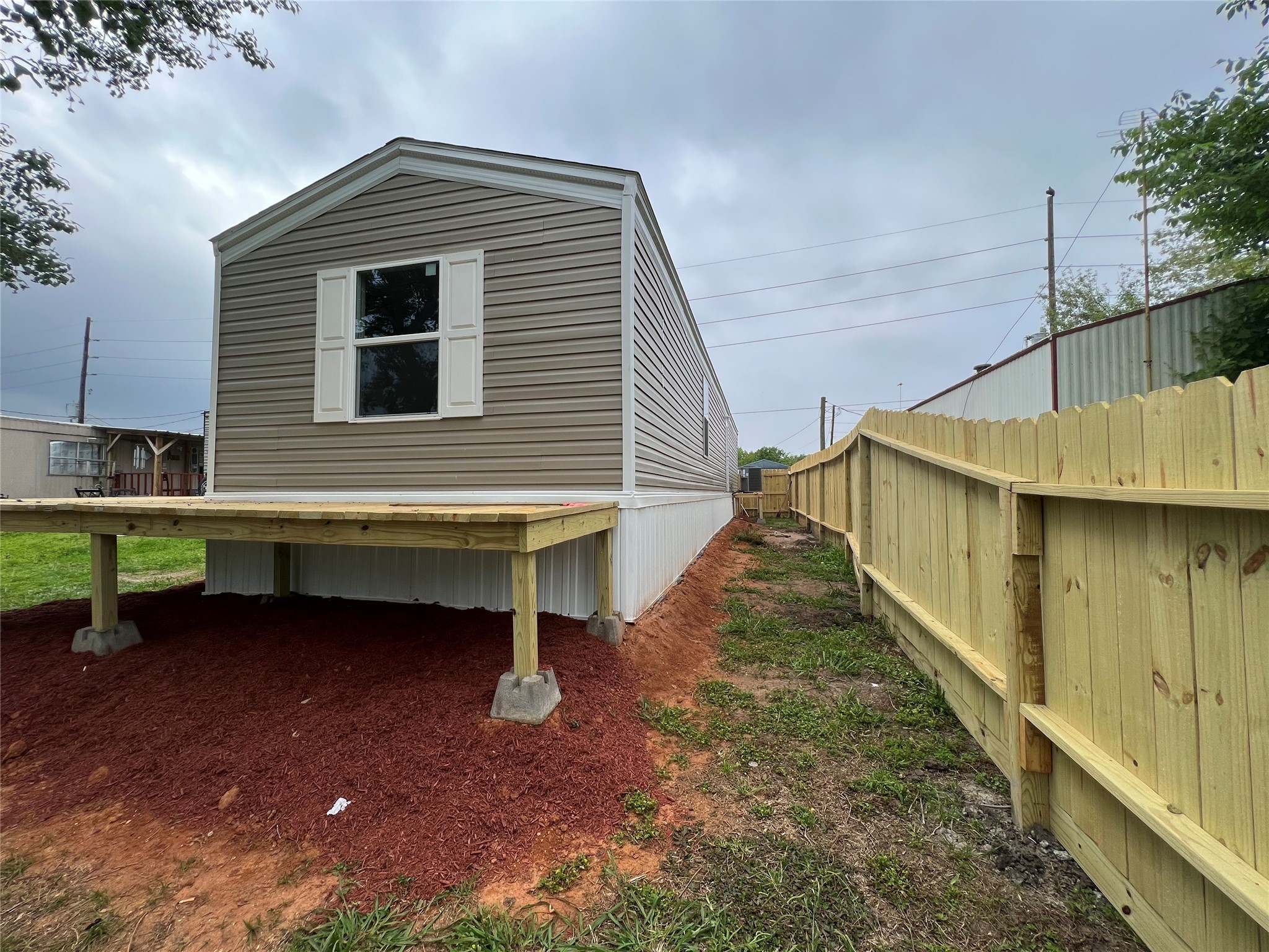 8870 Water Oak Willis TX 77318