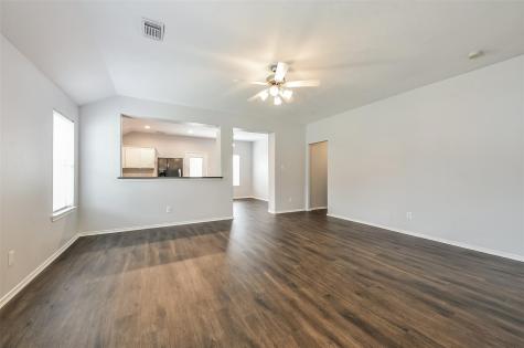 4204 Leisure Lane Pearland TX 77584