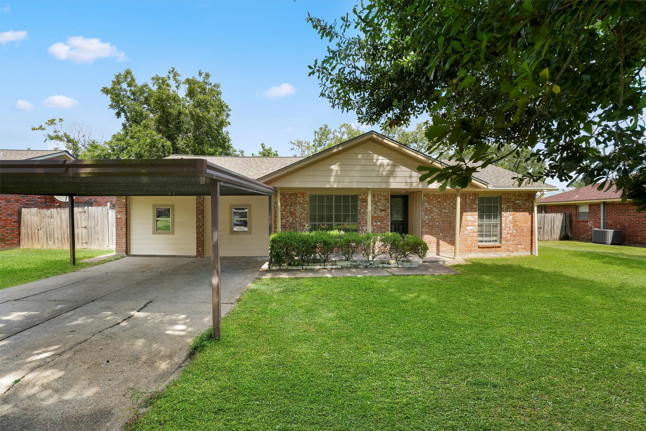 5302 Lorraine Drive Baytown TX 77521