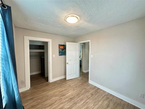 1701 17th Street D Galveston TX 77550