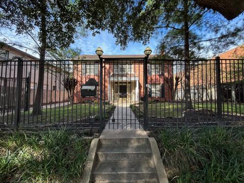 16 Pinedale Street Houston TX 77006