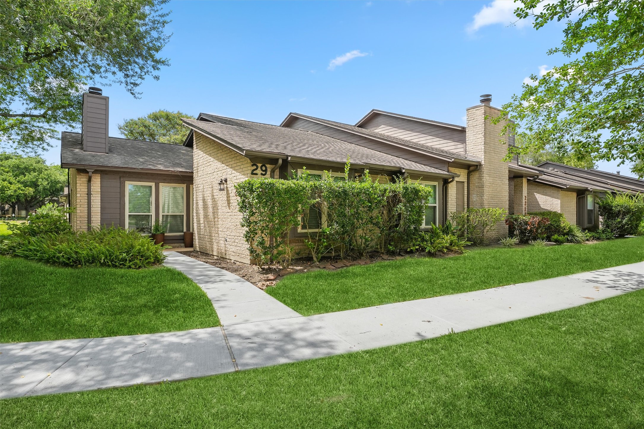 2213 Broadlawn Drive Houston TX 77058