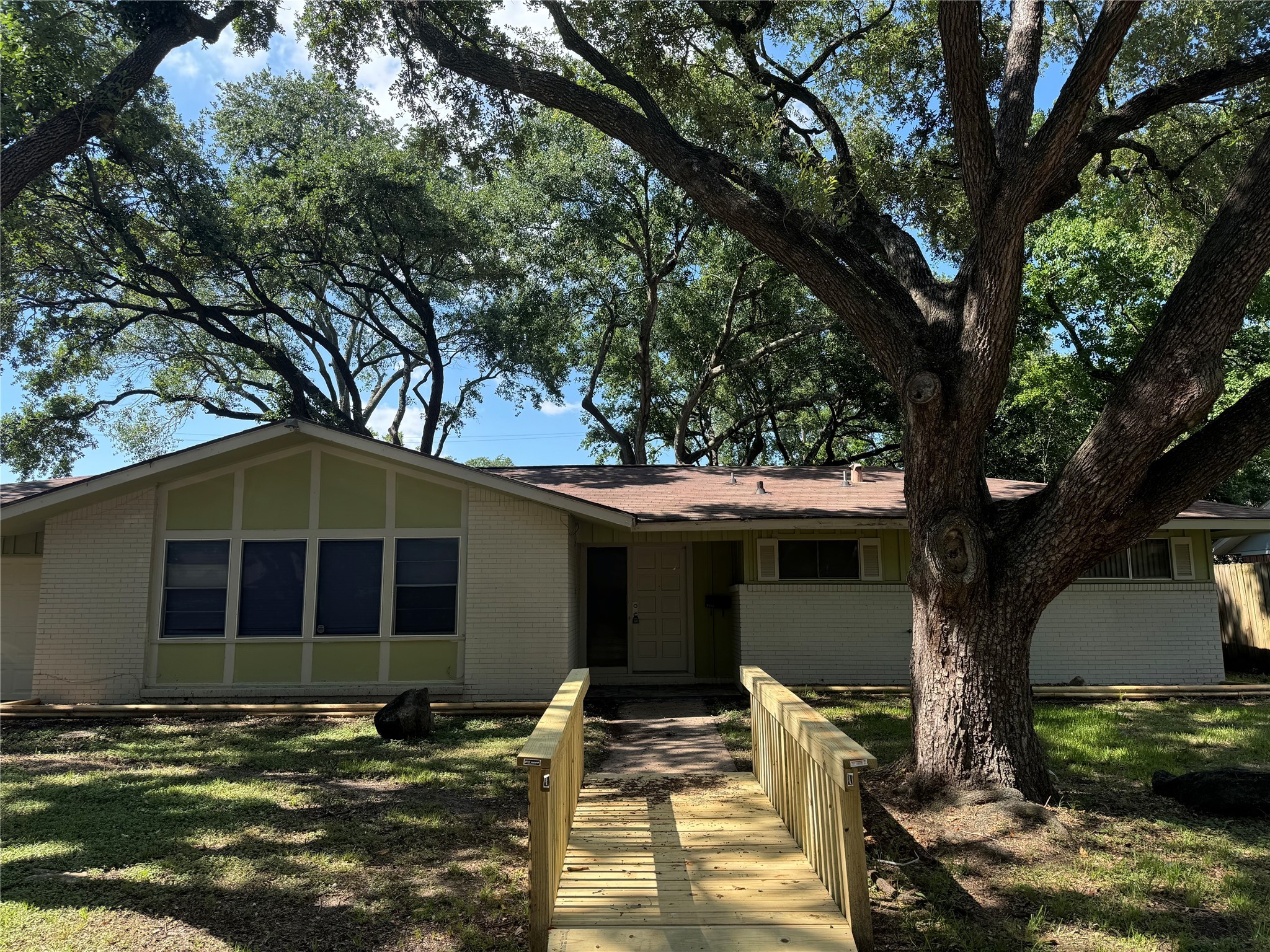 10323 Antrim Lane La Porte TX 77571