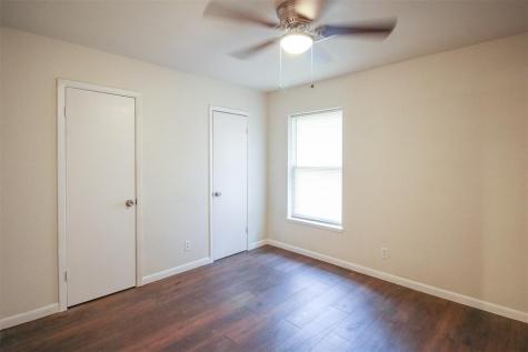 517 Sycamore Street Lake Jackson TX 77566