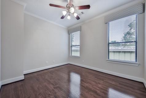 5337 Kansas Street D Houston TX 77007