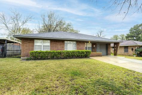 1135 W 31st Street Houston TX 77018