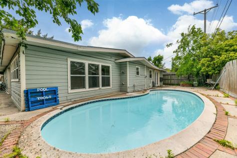 10 Maple Lane Galveston TX 77551