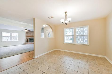 10 Maple Lane Galveston TX 77551