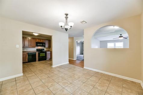 10 Maple Lane Galveston TX 77551