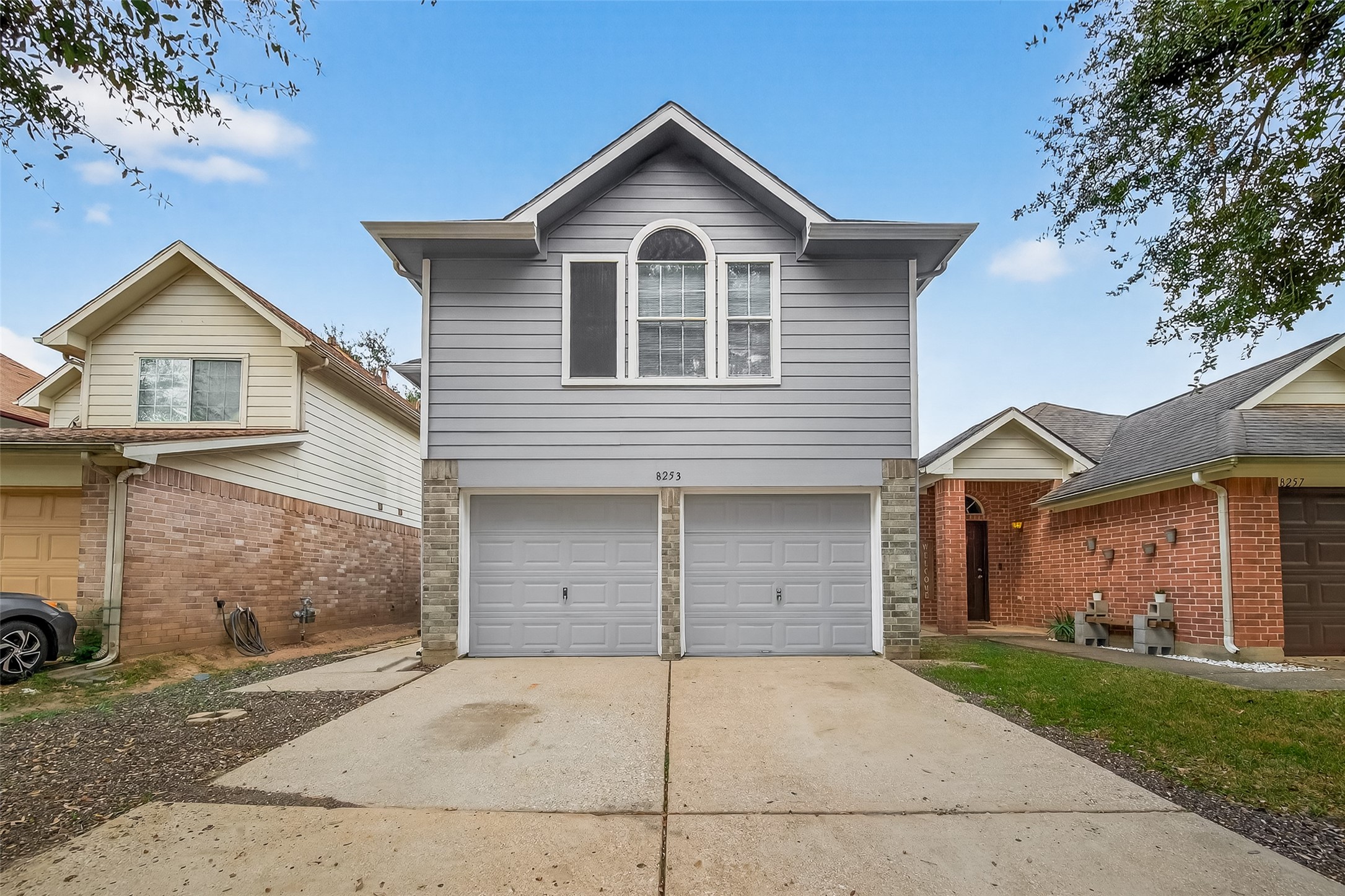 8253 Fuqua Gardens Drive Houston TX 77075