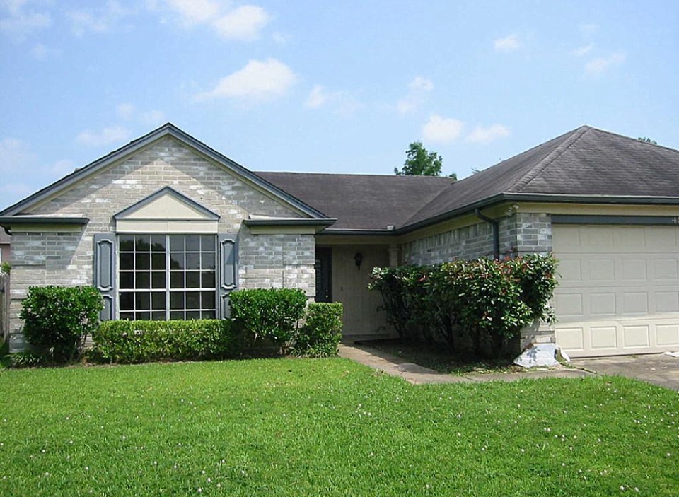 4526 Alamo Avenue Sugar Land TX 77479