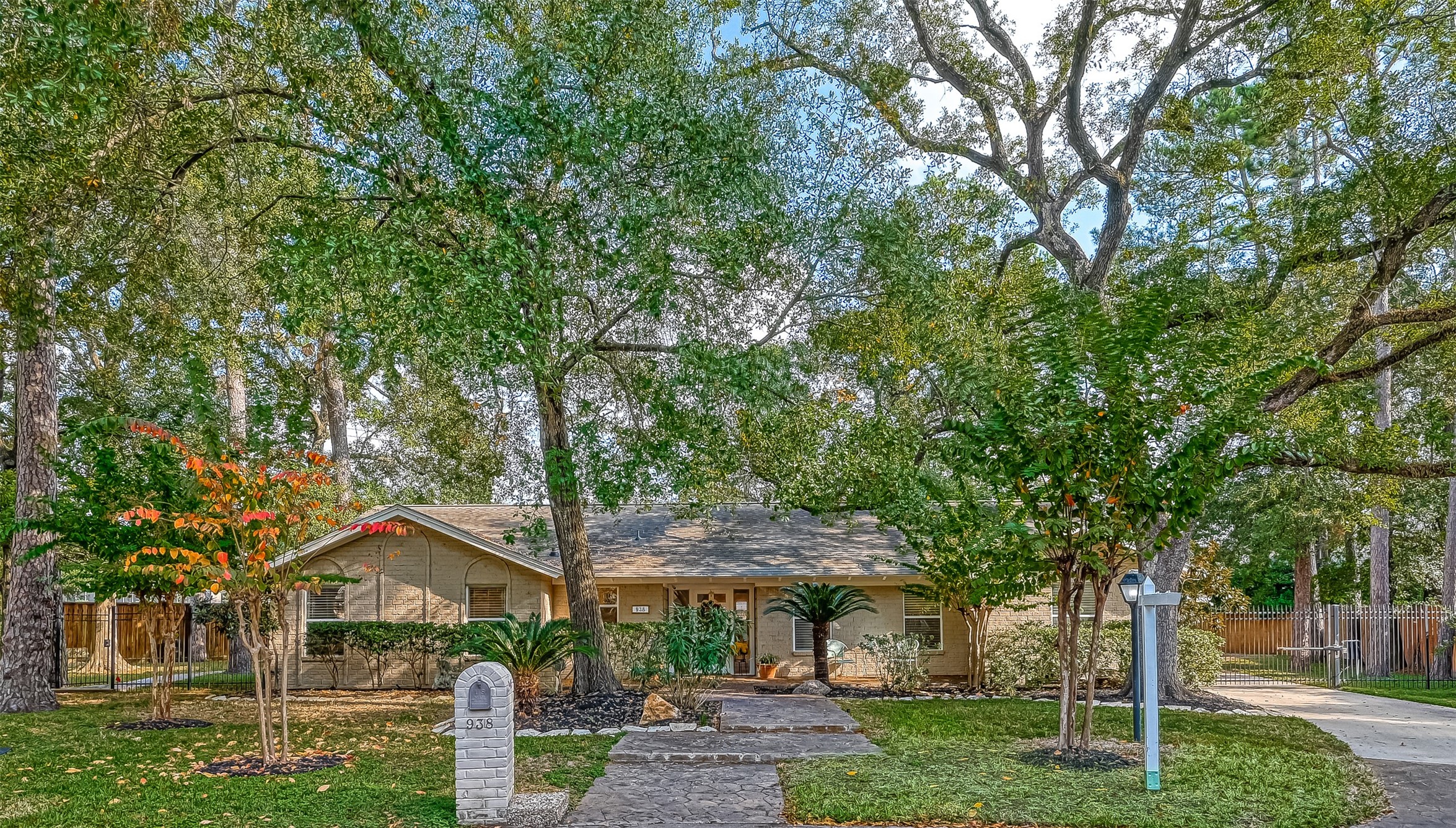 938 Magdalene Drive Houston TX 77024