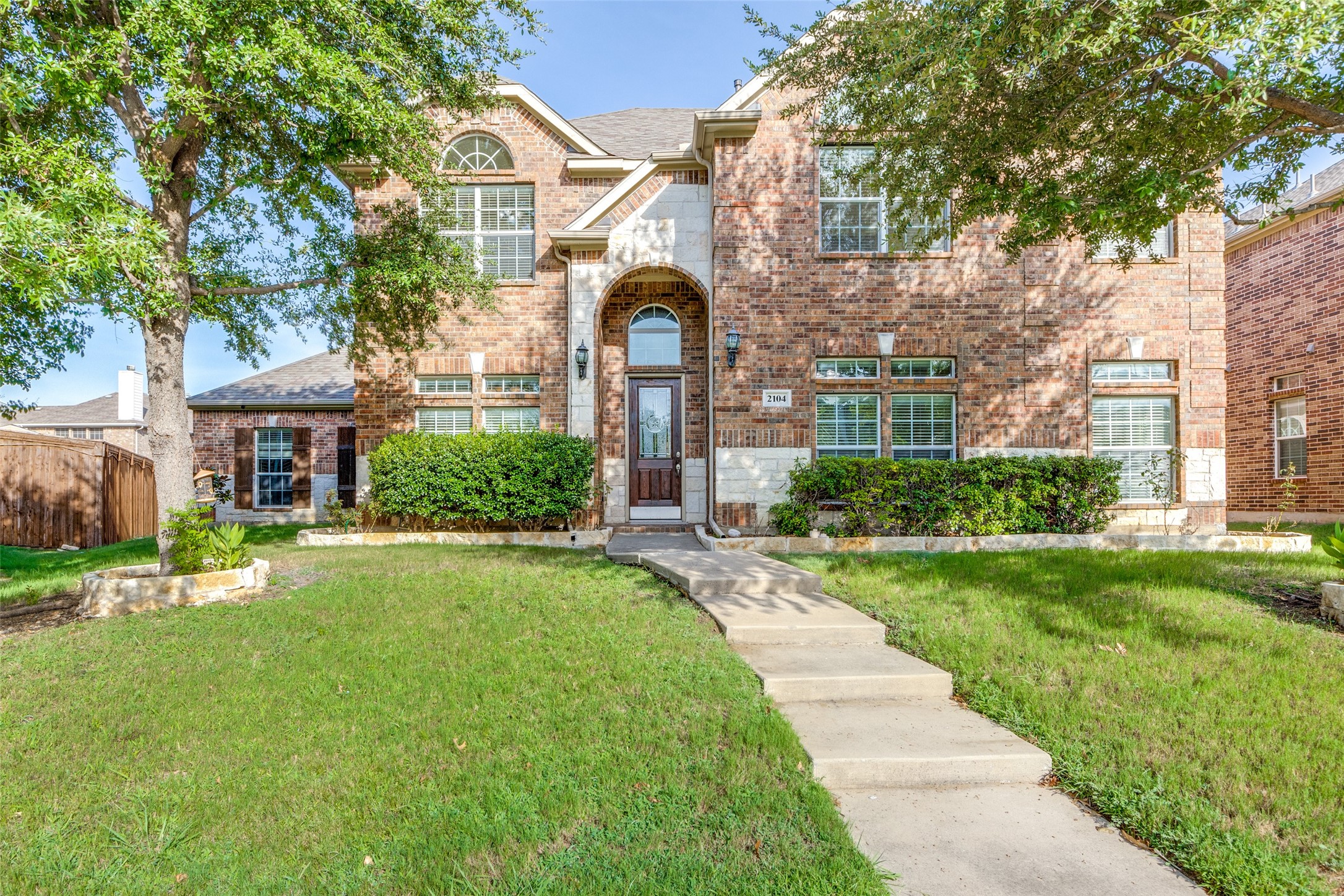 2104 Hunt Club Trail Frisco TX 75033
