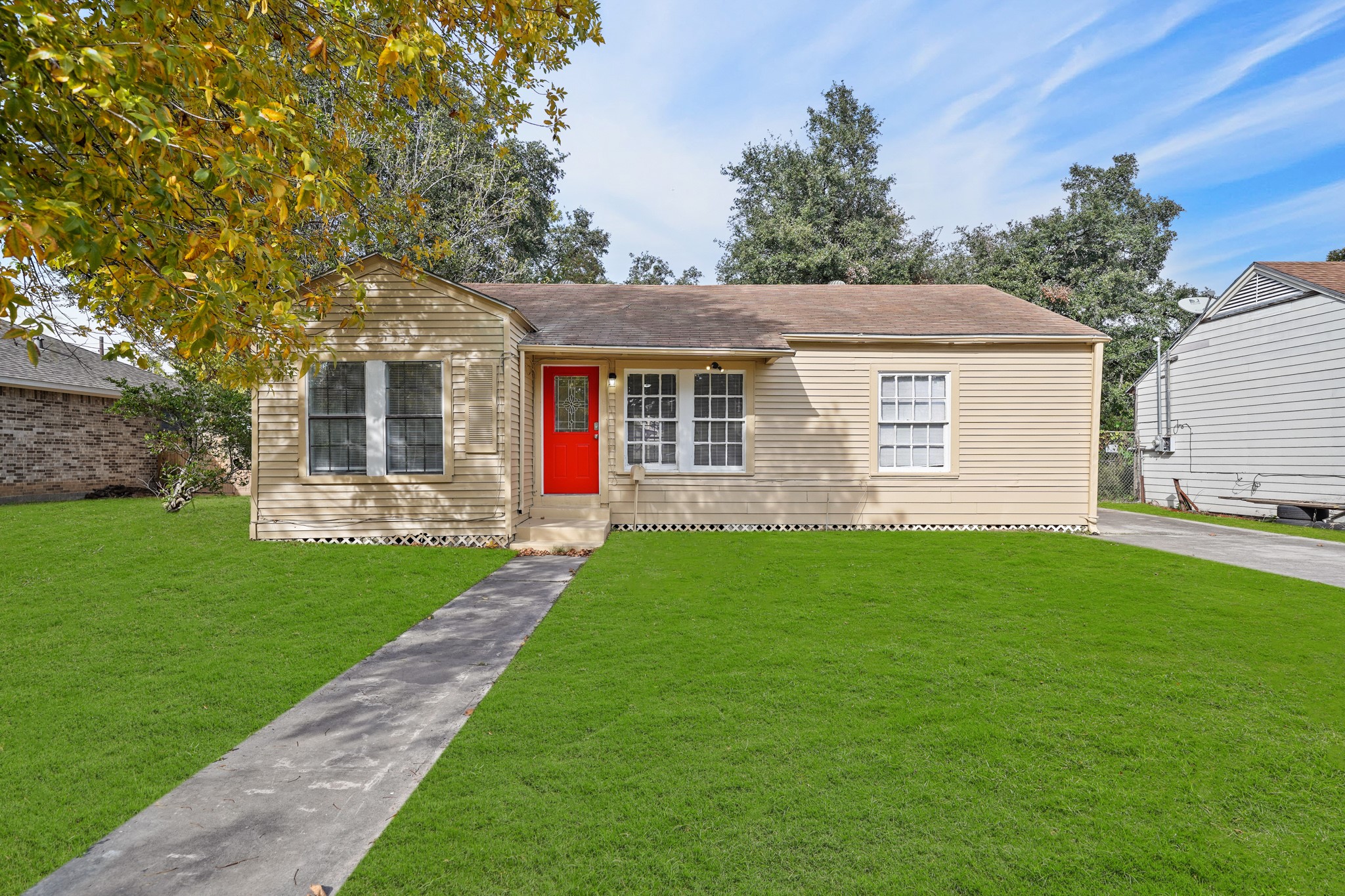 812 16th Avenue N Texas City TX 77590