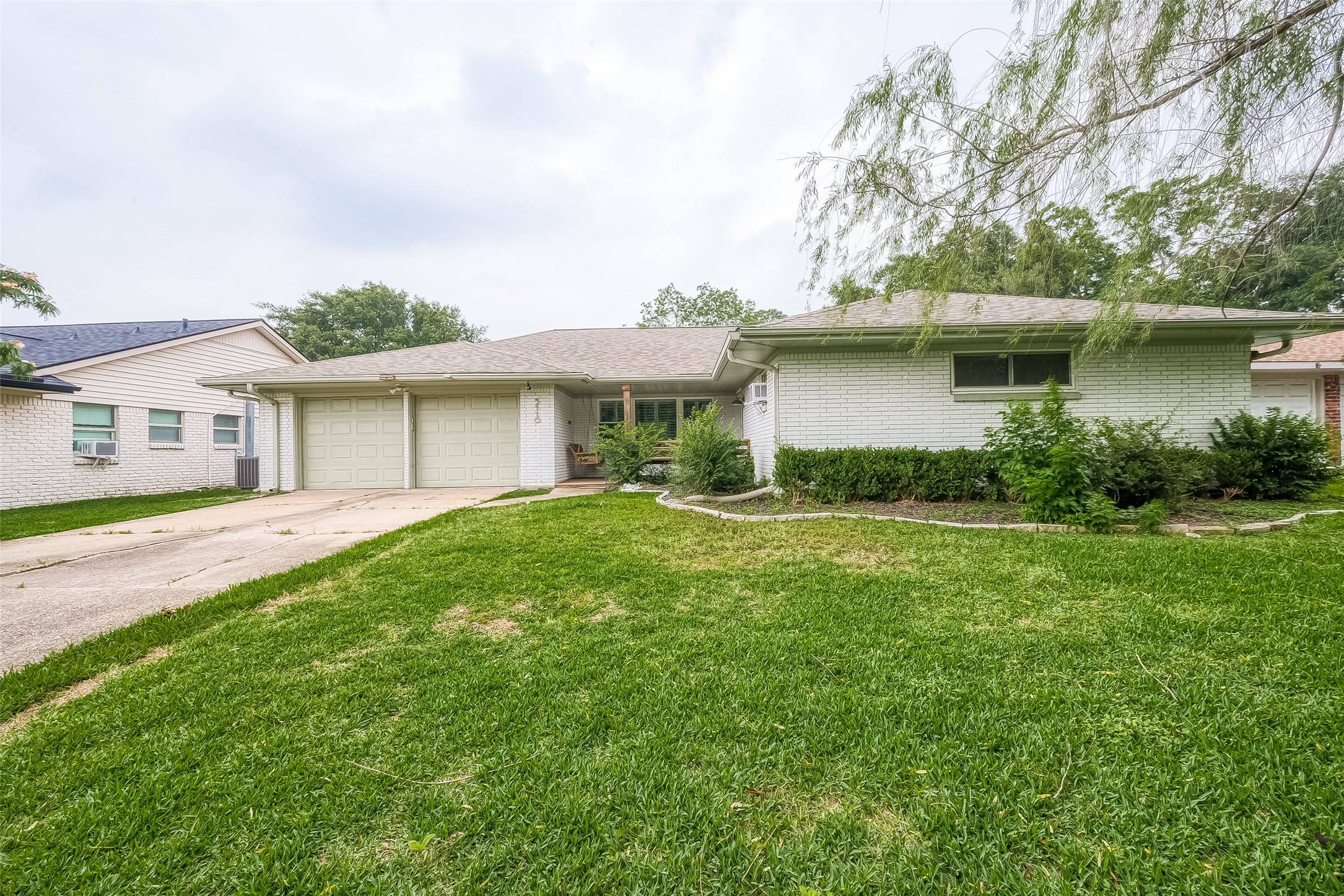 5110 Creekbend Drive Houston TX 77035