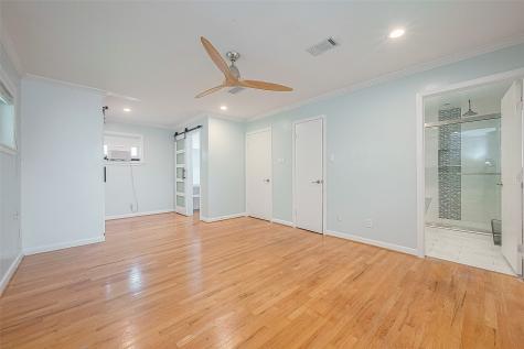 5110 Creekbend Drive Houston TX 77035
