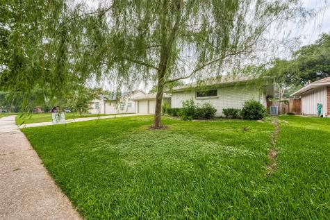5110 Creekbend Drive Houston TX 77035