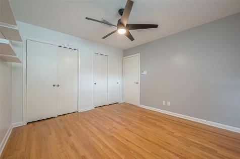 5110 Creekbend Drive Houston TX 77035