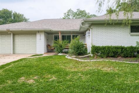5110 Creekbend Drive Houston TX 77035