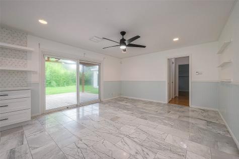 5110 Creekbend Drive Houston TX 77035