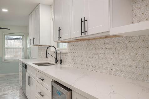 5110 Creekbend Drive Houston TX 77035