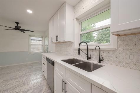 5110 Creekbend Drive Houston TX 77035