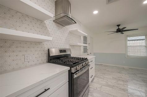 5110 Creekbend Drive Houston TX 77035