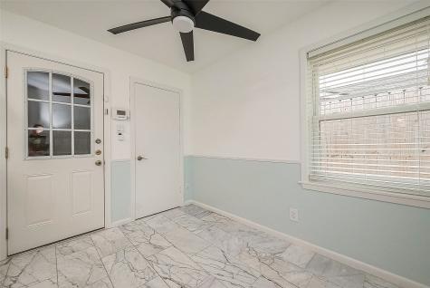 5110 Creekbend Drive Houston TX 77035