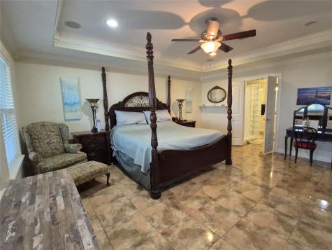 1022 Avenue A 1/2 Dickinson TX 77539