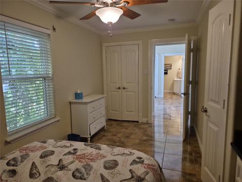 1022 Avenue A 1/2 Dickinson TX 77539