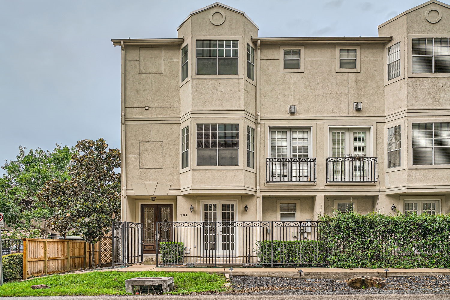 101 Detering Street Houston TX 77007