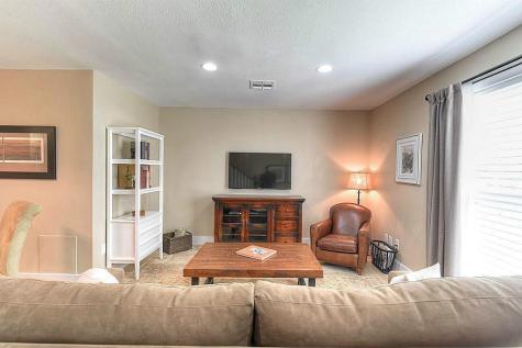 8878 Kempwood Drive Houston TX 77080