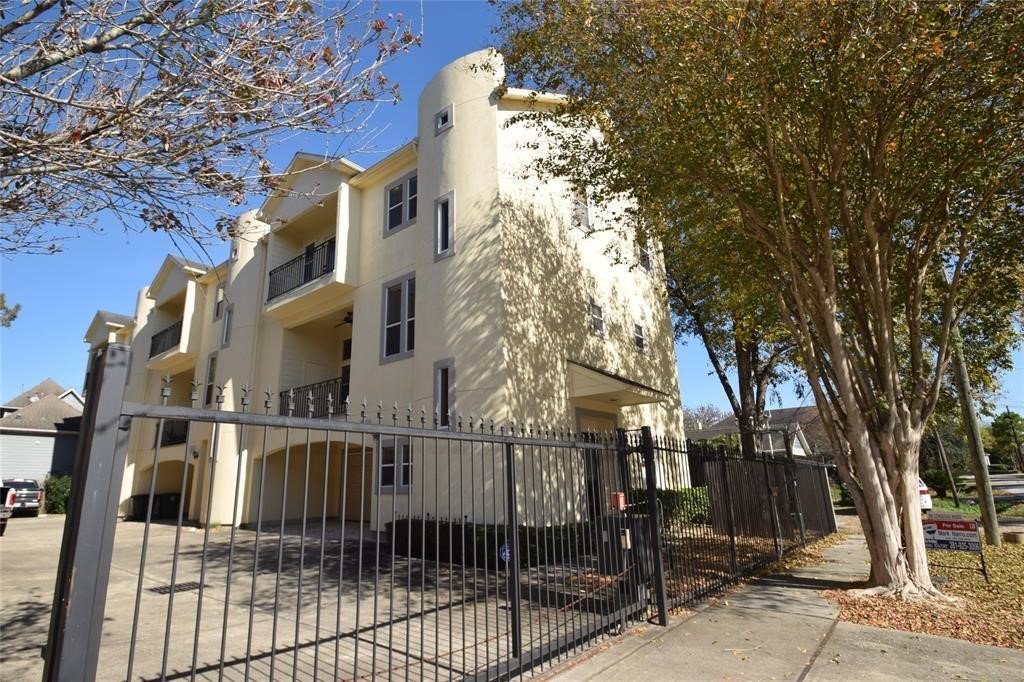 1331 W 21st Street A Houston TX 77008