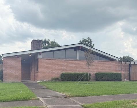 8214 Glenalta Street Houston TX 77061