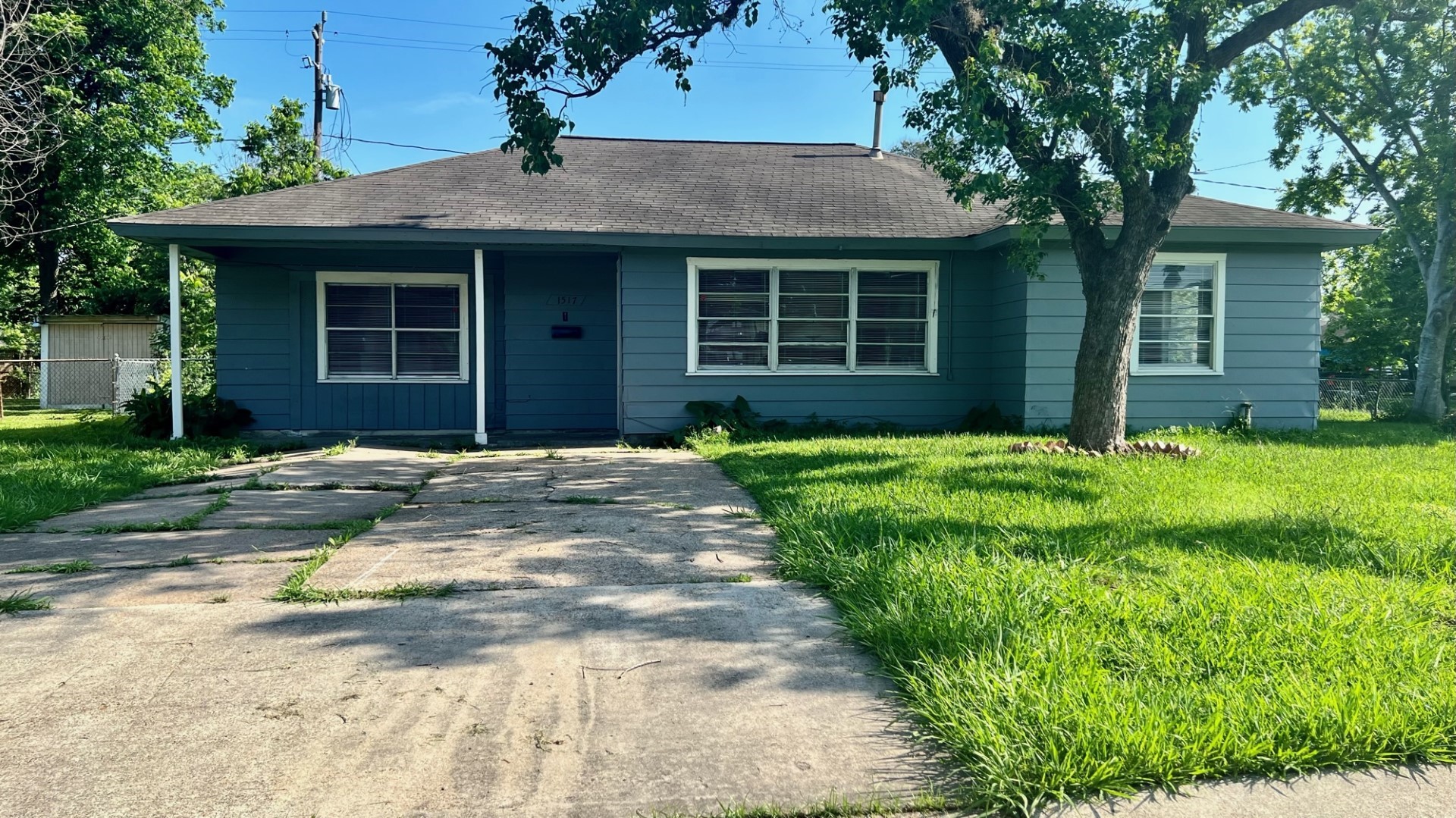 1517 Harris Avenue Pasadena TX 77506