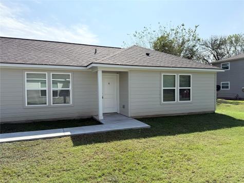 223 East Street East Bernard TX 77435