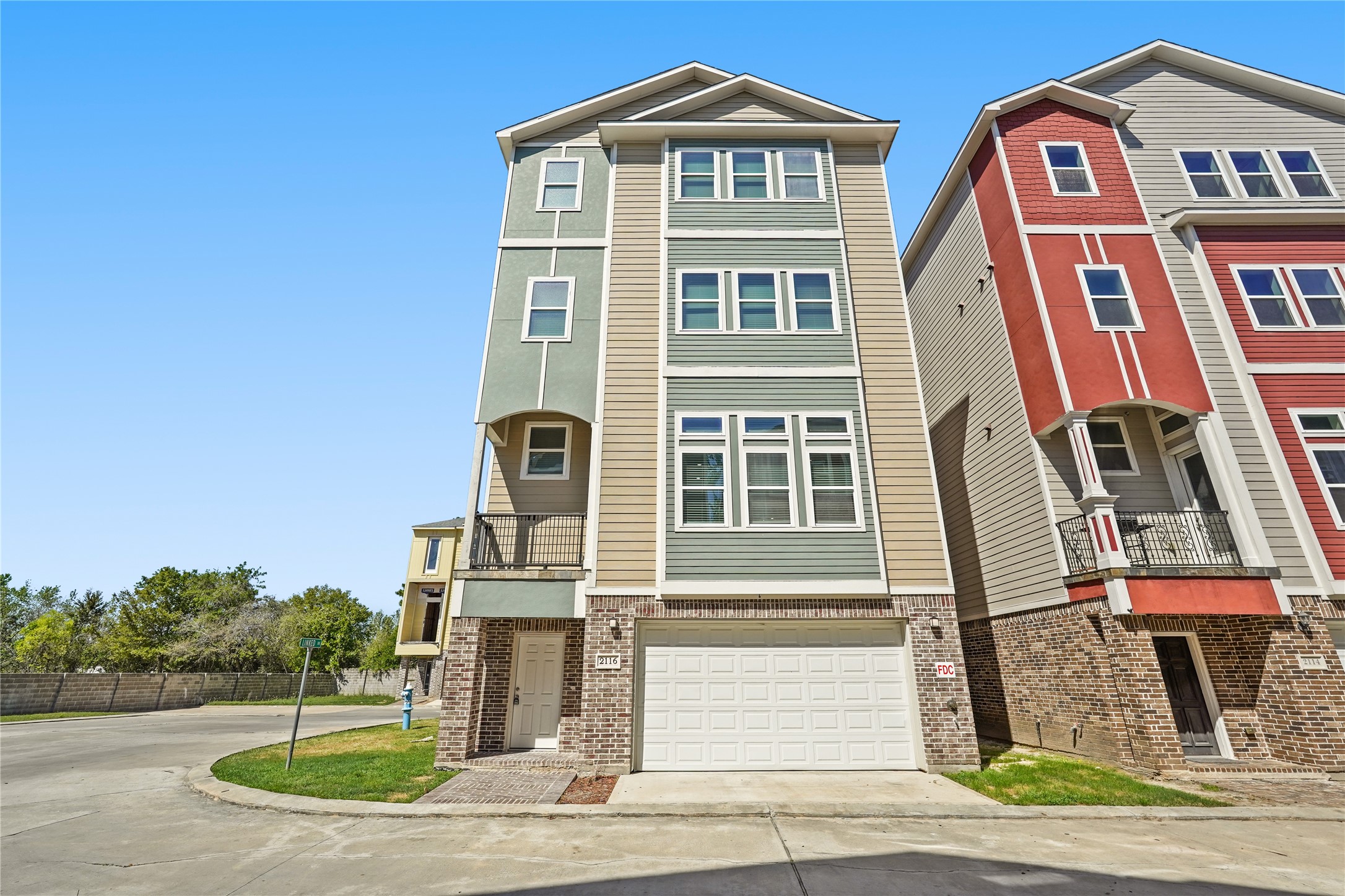 2116 Bidwell Drive Houston TX 77018