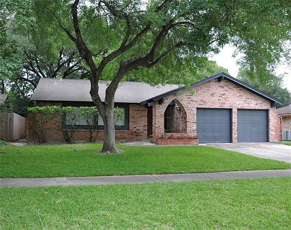 747 Voyager Drive Houston TX 77062