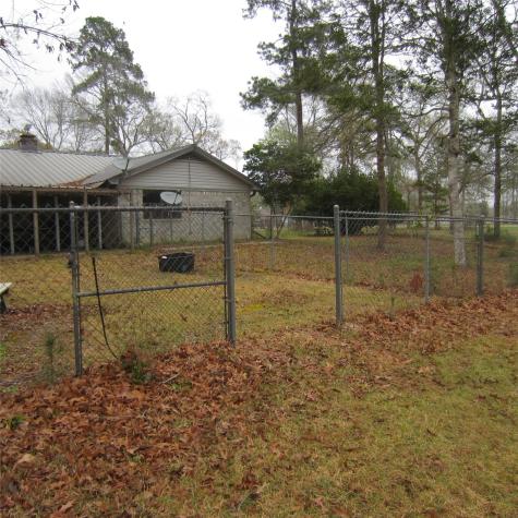 512 County Road 2222 Cleveland TX 77327