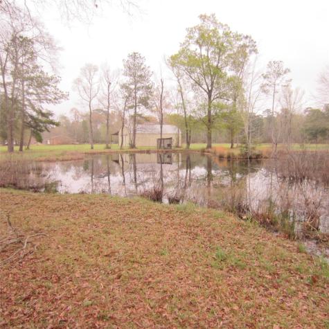 512 County Road 2222 Cleveland TX 77327