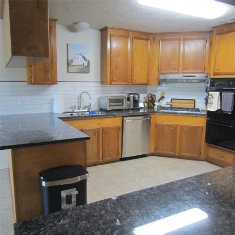 512 County Road 2222 Cleveland TX 77327