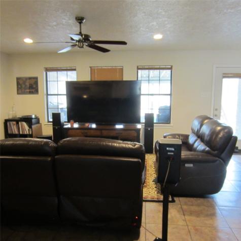 512 County Road 2222 Cleveland TX 77327