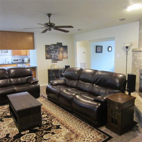 512 County Road 2222 Cleveland TX 77327