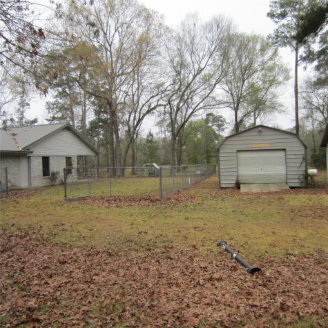 512 County Road 2222 Cleveland TX 77327