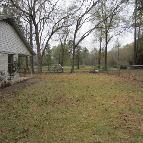 512 County Road 2222 Cleveland TX 77327