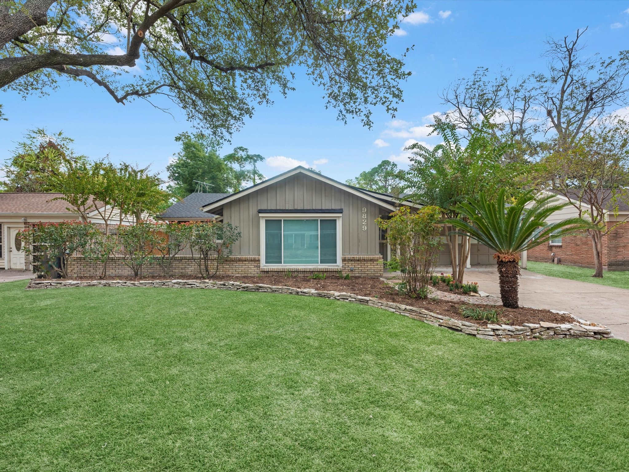 9829 Cedardale Drive Houston TX 77055