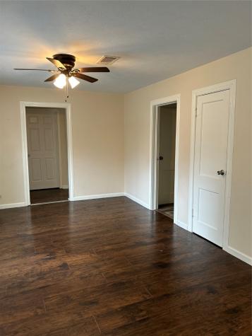 424 Mccollum Drive Huntsville TX 77340