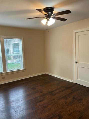 424 Mccollum Drive Huntsville TX 77340
